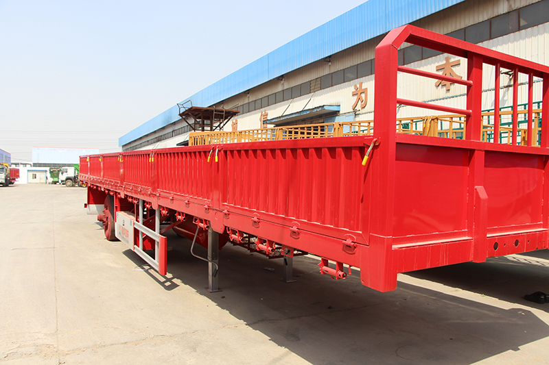 13米标箱运输半挂车