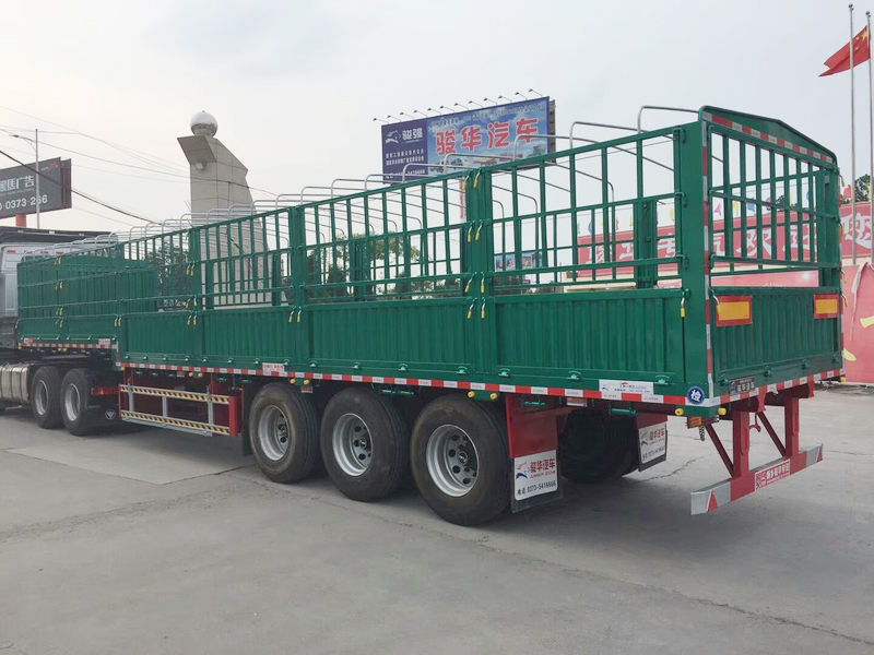 新乡骏华半挂车告诉您半挂车左右倒车的技巧和要点